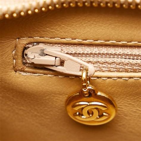 chanel medaillon|chanel caviar medallion bag.